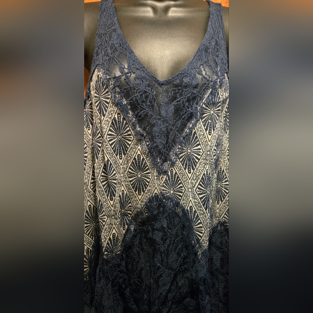 HOST POCK!🎉Free People BEAUTIFUL sapphire lace sheer racerback camisole szXS/TP - Picture 4 of 8